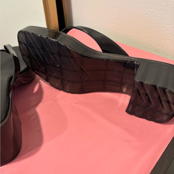 Women’s black sandals, wild pair size 7, new - Picture 4 of 4